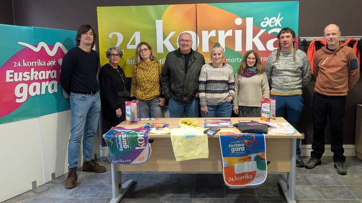 24. KORRIKAko arropa eta petoak salgai Beasainen