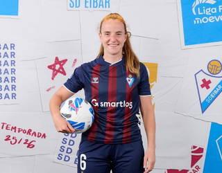 Ane Etxezarretak agur esan dio futbol profesionalari