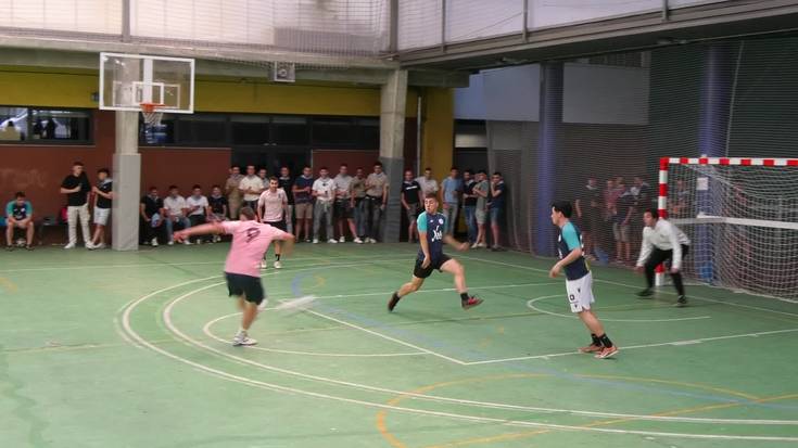 Beasaingo Futbito Txapelketako 3. eta 4. postuak erabakita, final handia jokatzeko prest dira Rhusbiñarte eta Zulo