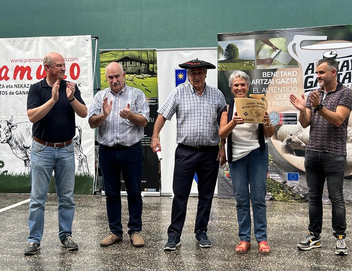 Euskal Herriko Idiazabal gazta onenak badu izena