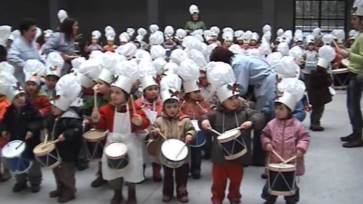 Beasain, Idiazabal eta Lazkaoko haurrak San Sebastian eguneko danborrada ospatu zuten