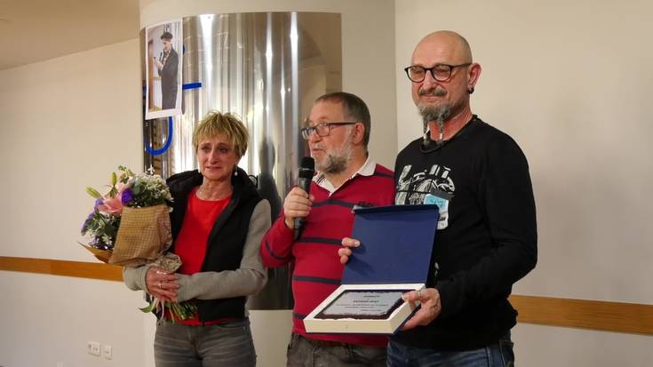 Zuhaizti Gizarte Zentroak Antton Imaz omendu zuen 38. urteurreneko ospakizunetan