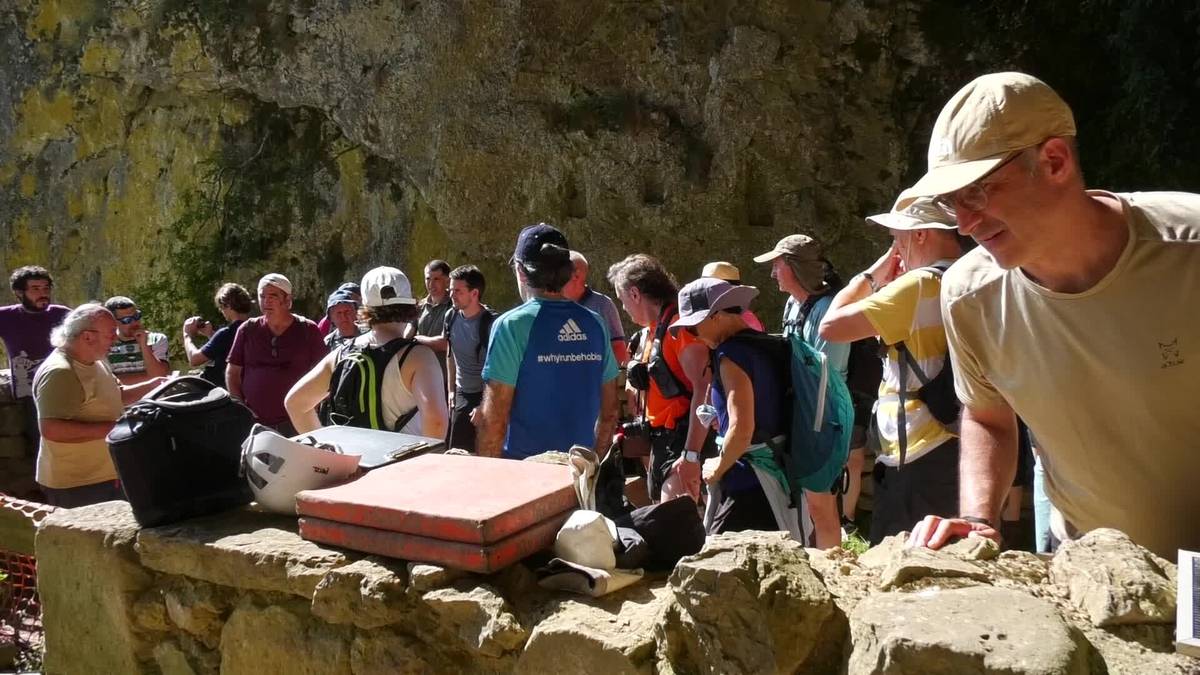 San Adriango indusketak gertutik ezagutzeko aukera izan zuten
