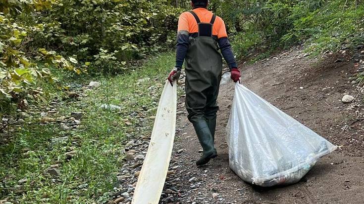 2.250 kilo zabor jaso dira Ordiziako ibaietatik