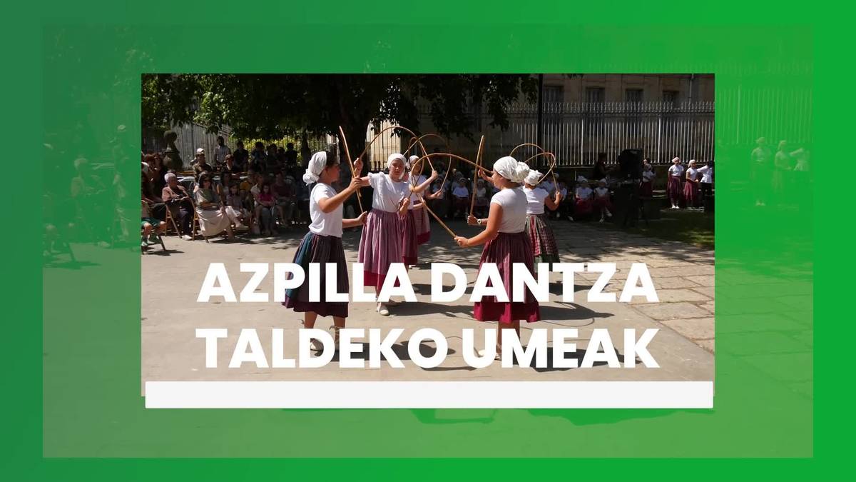 Azpilla Dantza Taldeko umeak