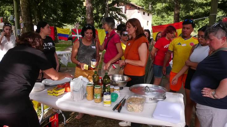 Herritarren arteko harremana bultzatu nahi duen Ongi etorri Zegamara! egitasmoa egin zuten