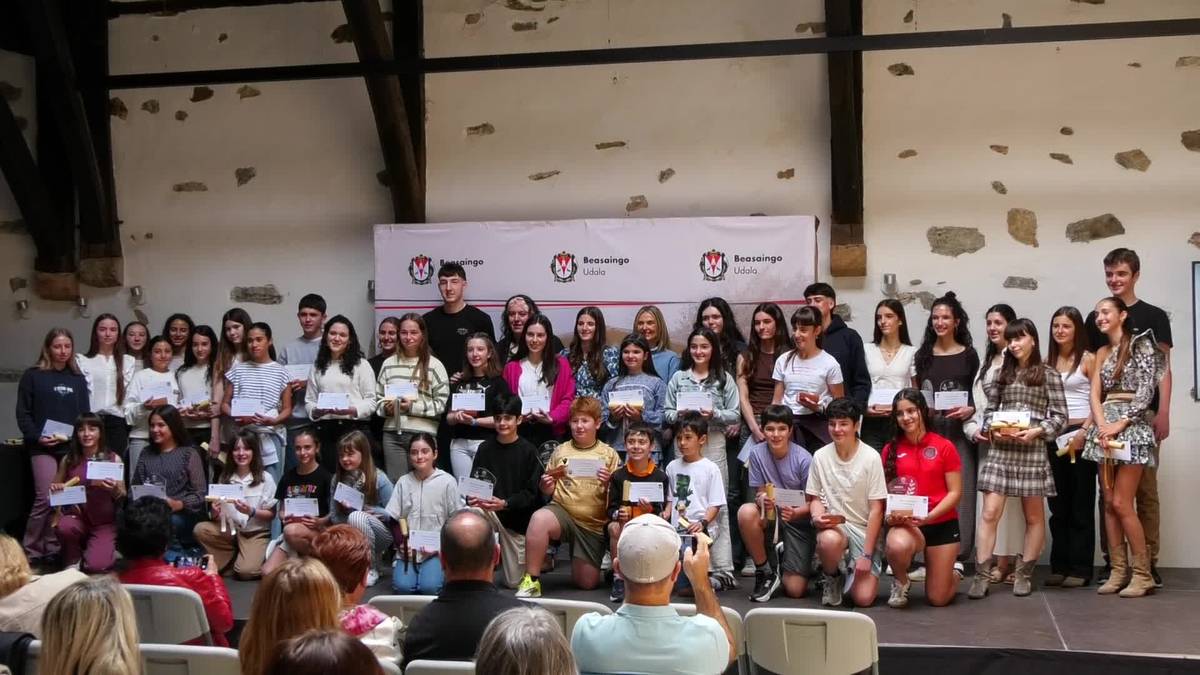 9 eta 18 urte bitarteko ikasleen lan literariorik onenak saritu ditu Beasain Idazlehiaketak