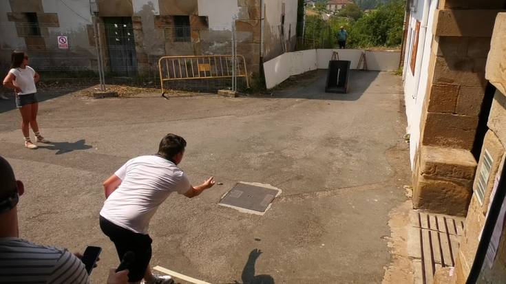 Toka lehiaketa ospatu da gazta dastatu ondoren