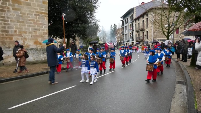 Idiazabalgo haurren danborradan izena emateko epea zabalik