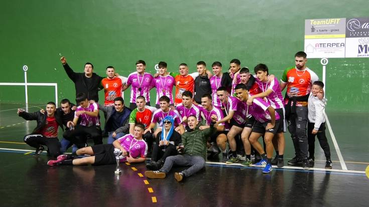 Sekulako giroa sortu zuten futbito finalean ormaiztegiarrek