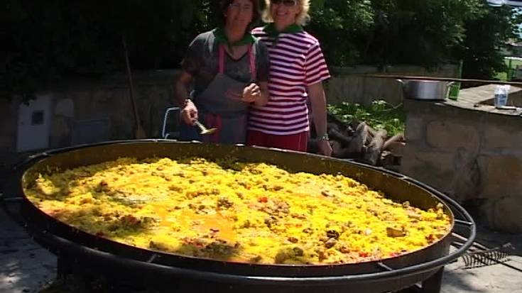 Paella erraldoia jaiei hasiera emateko