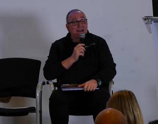 Lemniskata Zientzia Elkarteak matematika eta argazkilaritza uztartzen dituen  'Begirada Osagarriak' liburua aurkeztu du