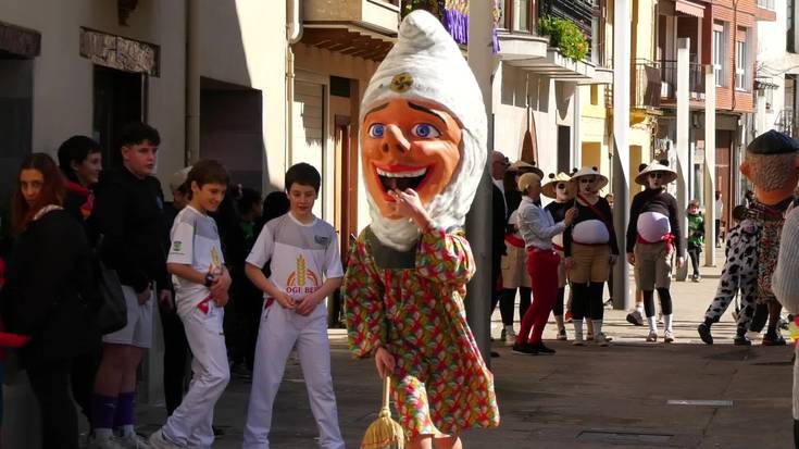 Eguzkia batu da Legorretako Inauterietara