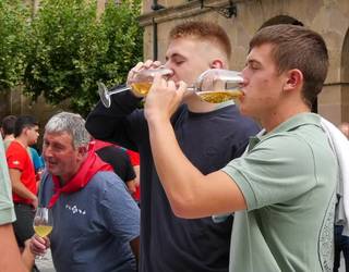 Sagardo dastaketarekin hasi zuten zegamarrek I. Kinto Eguna