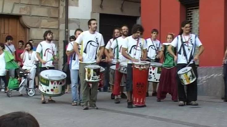 Mulanbo perkusio taldea kaleko giroa alaituz 2008