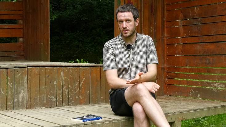 Jon Urzelai: "Sortzaile eta parte-hartzaileen ikuspegitik espresio indibidual eta kolektiboak aintzat hartzen dituena litzateke kultura ekosistema osasuntsua"
