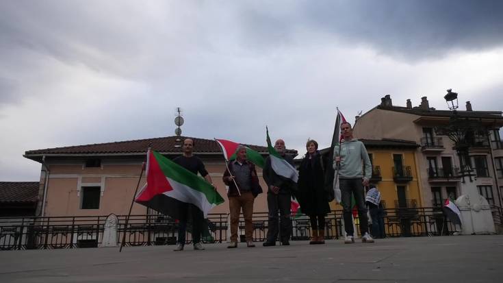 Amaia Elorzaren hitzaldia eta manifestazio sortzailea, urtea Palestina gogoan amaitzeko