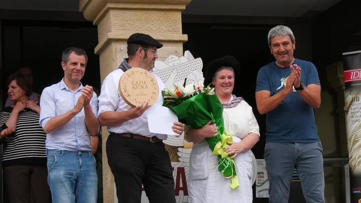 Gabiriako Baztarrika gaztandegiko gaztak irabazi du Idiazabalgo Gazta Txapelketa herrikoia