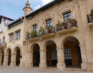 23,4 milioi euroko aurrekontua aurkeztu du udalak, etxebizitza, politika sozialak eta jasangarritasuna lehenetsiz