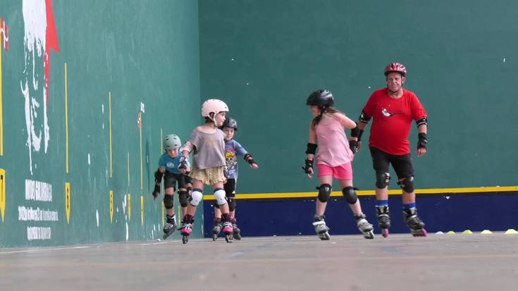 Patinaje ikastaroa antolatu dute Legorretan haur, gazte eta helduentzat