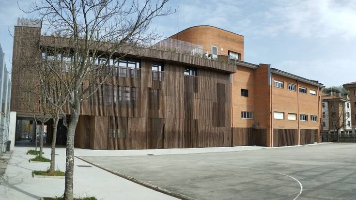 Lazkaoko Ikastolako langileak itxialdira batuko dira gaur, Hezkuntza Sailak lan-akordioa bete dezala exijitzeko