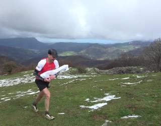Euria eta lokatza, erronka handienak Bealak Trail lasterketaren bigarren edizioan
