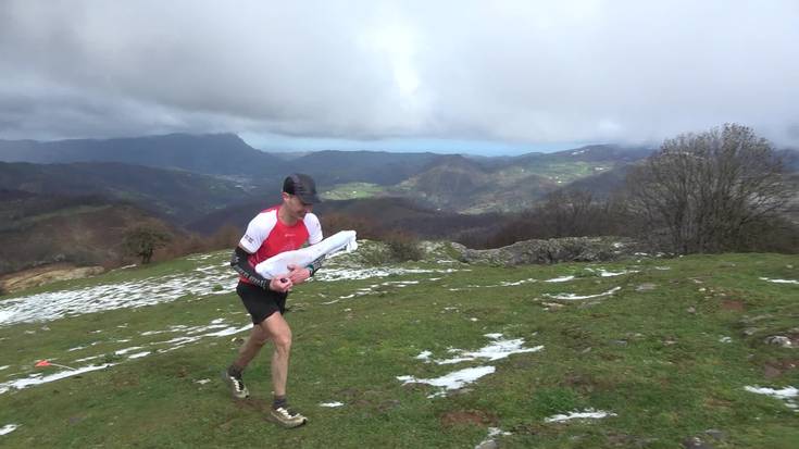 Euria eta lokatza, erronka handienak Bealak Trail lasterketaren bigarren edizioan