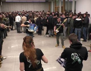Jendetza bildu zuten Olaberriko gazte festek