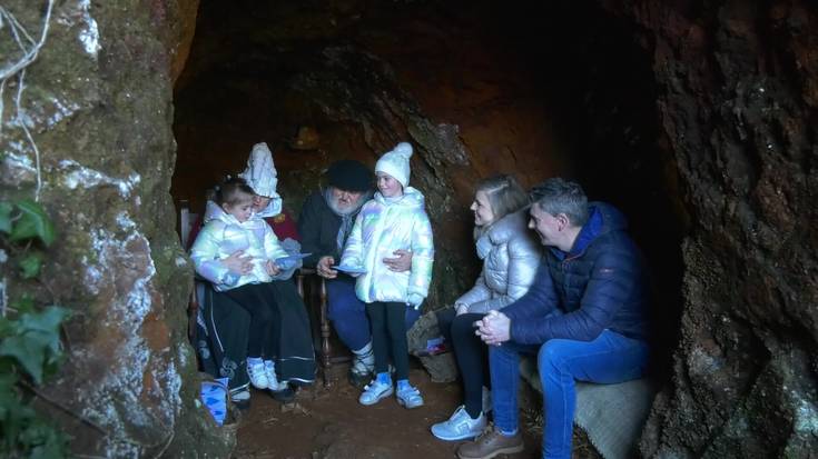 Olentzero eta Mari Domingiren bisita jaso dute Zerainen