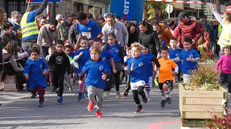 Haurrak ere korrika Sahararen alde