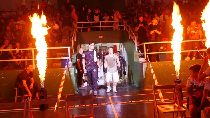 Boxeo neoprofesionaleko Euskadiko Txapelketa jokatu zen Ormaiztegin