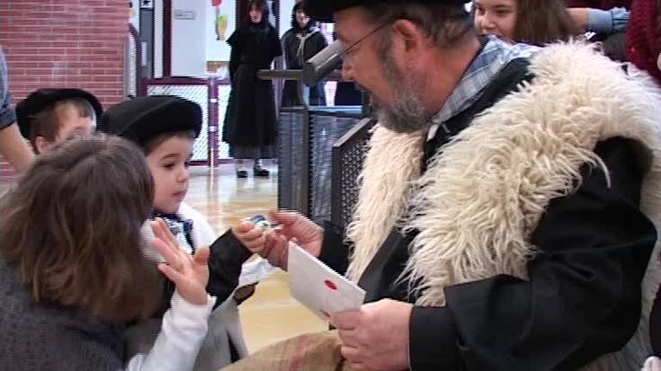 Olentzero Jakintza Ikastolan [2012-12-24]