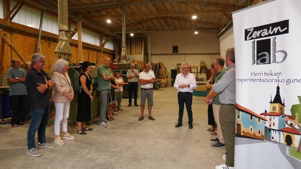 Zeraingo Energia Komunitate berriak bi instalazio fotovoltaiko jarri ditu herrian