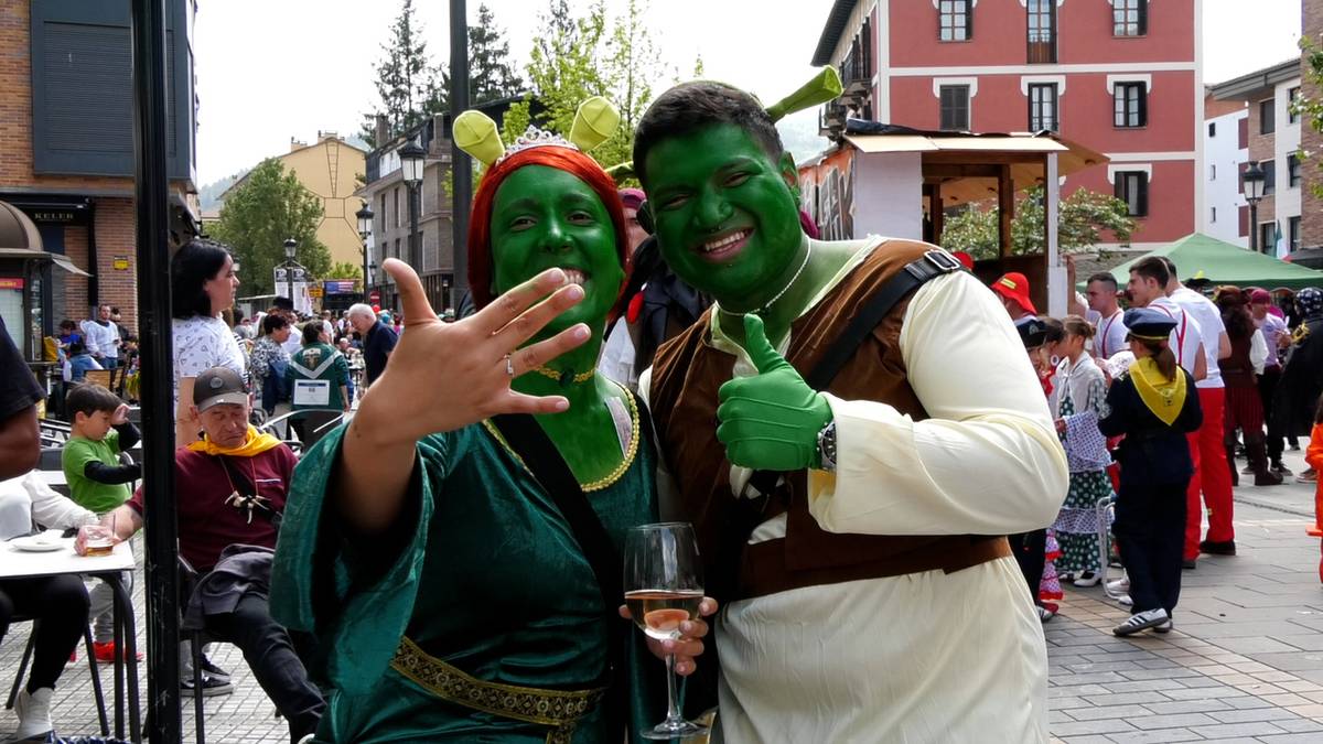 [ARGAZKI GALERIA] Lazkaoko mozorro eguna