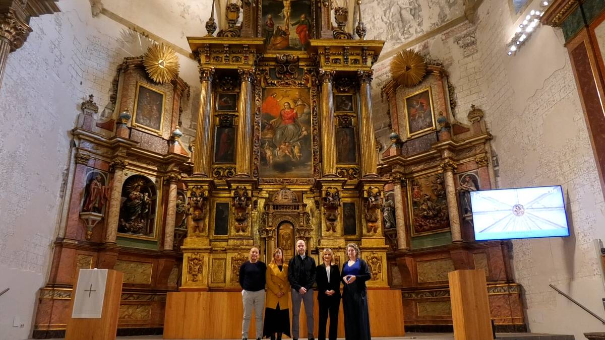 Lankidetzari esker "ilunpetik argitara ateratako altxorra" baloratu dute Beasaingo parrokiako pinturen aurkezpen instituzionalean