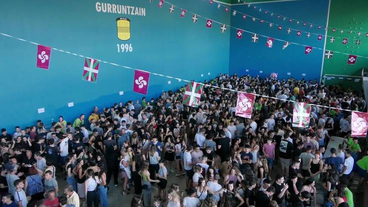 Sagardoa, musika eta festa amaiezina San Pedro festetako ostiralean