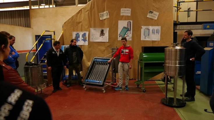 Goierri Eskolako ikasleen erronkak erakusteko Goierri Azoka egin dute