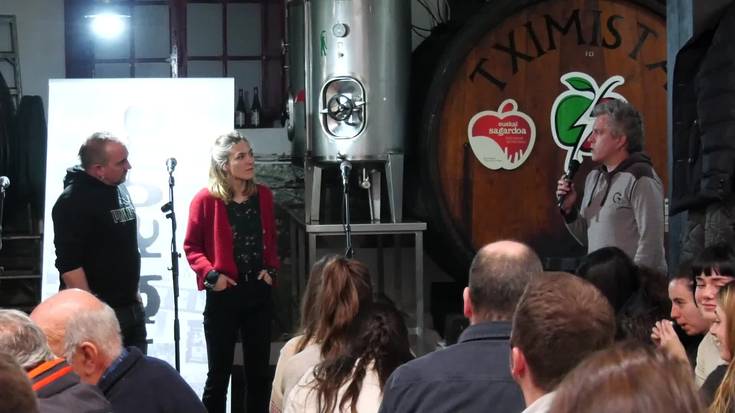 Otsailaren 6an egingo den Emaneurre bertso afarirako txartelak salgai jarri dira