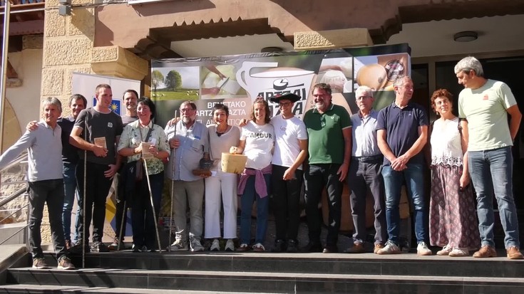 Euskal Herriko Artzai Gazta Txapelketa eta Baserritarren Eguna, datorren igandean Idiazabalen