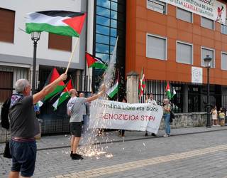 Palestinako genozidioa salatu zuten Lazkaoko Txoznetako txupinazoan