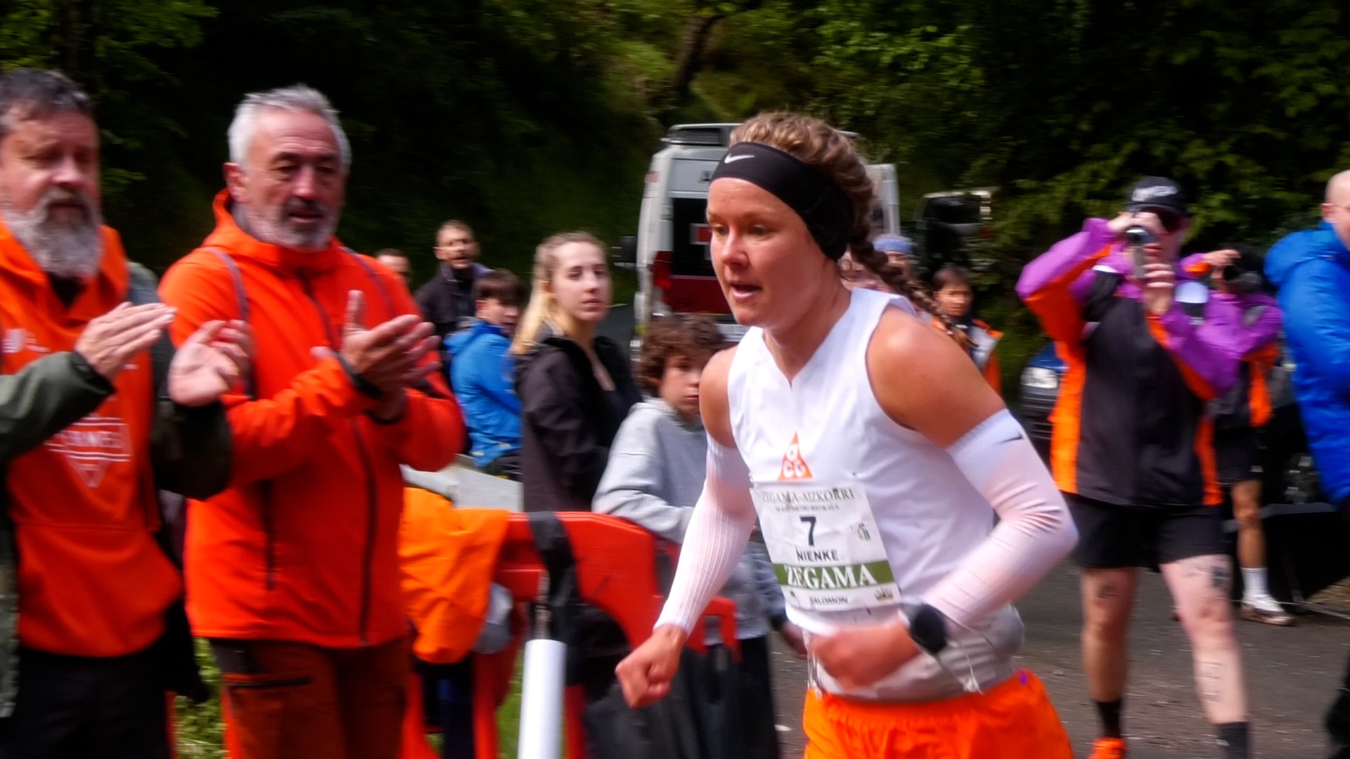 Stian Angermund eta Nienke Brinkman izan dira azkarrenak Zegama-Aizkorriko Kilometro Bertikalean