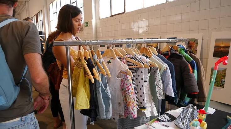 Emaus Fundazioarekin batera, bigarren eskuko arropa denda jarriko dute martxan Biziolan