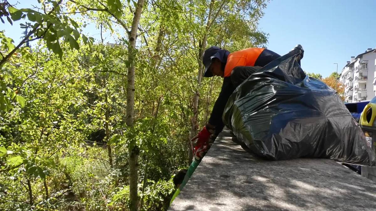 Ibai eta errekak garbitzeko kanpaina aurrera doa, oraingoz 2.300 kilo zabor jasota