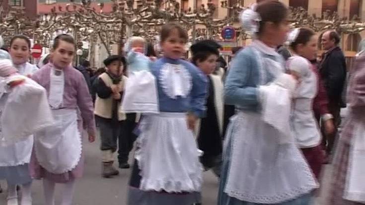 Jakintza ikastolako ihauterietako desfilea