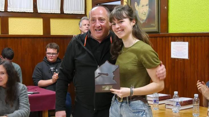 Haira Aizpurua eta Egiar Otegi sailkatu ziren Osinaldeko finalerako Argi Berri Bertso Sarian