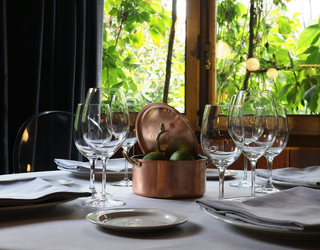 2 lagunentzako otordua Etxeberrin