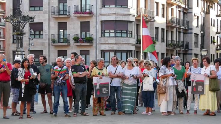 Palestinari elkartasuna adierazteko elkarretaratzeak egingo dira astelehenero Zubimusu plazan