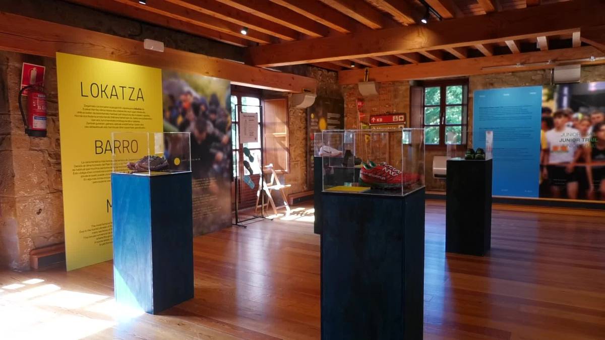 Erakusketa batean bildu dute Zegama-Aizkorri Mendi Maratoiaren 25 urteko historia