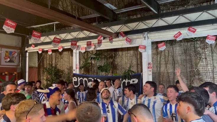 Emaneurre taldeak giro paregabean bizi izan zituen partida aurreko uneak