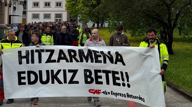 CAFeko langileak gaur hasi dira lan-hitzarmena negoziatzeko lanuzteekin